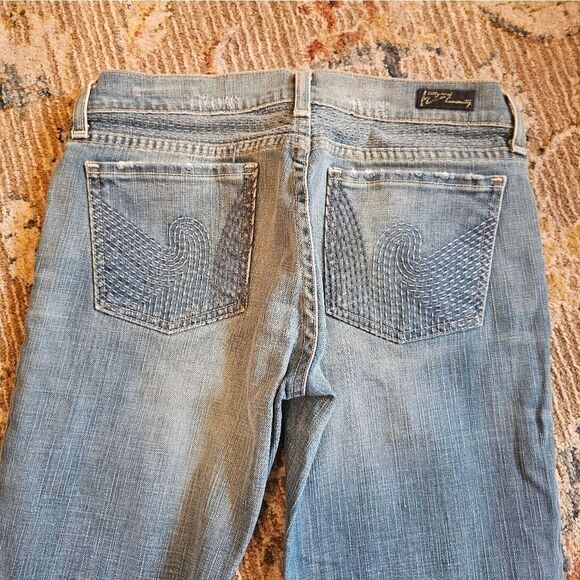 Citizens of Humanity flared jeans sz 28 with 30" inseam - Picture 2 of 7